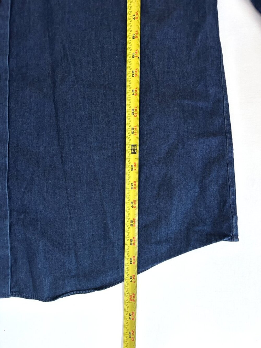 Vintage Orvis Chambray Button Down Shirt Made in Hong Kong 100% Cotton L - Picture 4 of 8
